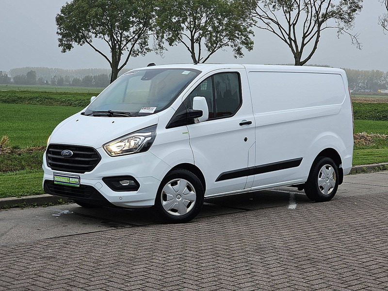 Ford Transit Custom 2.0 L1H1 Navi Euro6 - Mali kombi: slika Ford Transit Custom 2.0 L1H1 Navi Euro6 - Mali kombi Ford Transit Custom 2.0 L1H1 Navi Euro6 - Mali kombi: slika Ford Transit Custom 2.0 L1H1 Navi Euro6 - Mali kombi