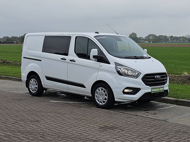 Ford Transit Custom 2.0 L1H1 Navi Euro6 - Mali kombi: slika Ford Transit Custom 2.0 L1H1 Navi Euro6 - Mali kombi Ford Transit Custom 2.0 L1H1 Navi Euro6 - Mali kombi: slika Ford Transit Custom 2.0 L1H1 Navi Euro6 - Mali kombi