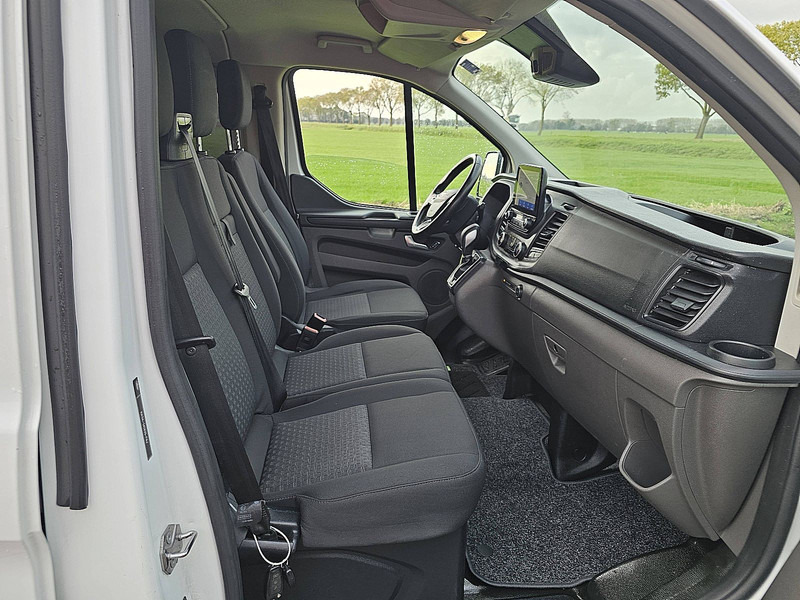 Mali kombi Ford Transit Custom 2.0 L2H1 Dub.- Cab. Navi: slika Mali kombi Ford Transit Custom 2.0 L2H1 Dub.- Cab. Navi Mali kombi Ford Transit Custom 2.0 L2H1 Dub.- Cab. Navi: slika Mali kombi Ford Transit Custom 2.0 L2H1 Dub.- Cab. Navi