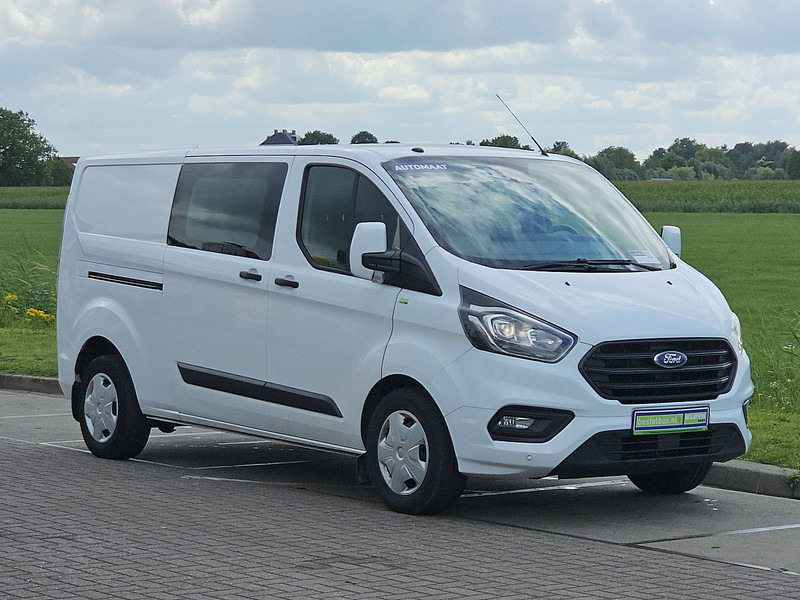 Ford Transit Custom 2.0 L2H1 Dubbele Cabine - Mali kombi: slika Ford Transit Custom 2.0 L2H1 Dubbele Cabine - Mali kombi Ford Transit Custom 2.0 L2H1 Dubbele Cabine - Mali kombi: slika Ford Transit Custom 2.0 L2H1 Dubbele Cabine - Mali kombi