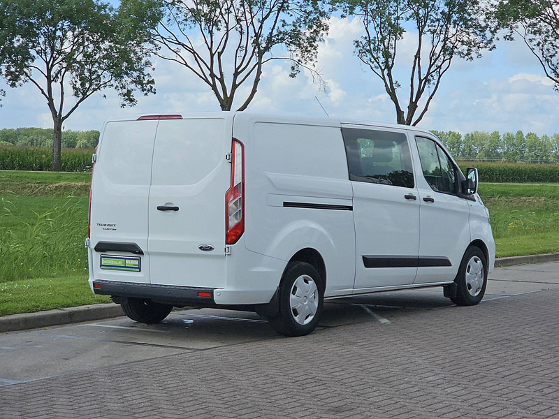 Ford Transit Custom 2.0 L2H1 Dubbele Cabine - Mali kombi: slika Ford Transit Custom 2.0 L2H1 Dubbele Cabine - Mali kombi Ford Transit Custom 2.0 L2H1 Dubbele Cabine - Mali kombi: slika Ford Transit Custom 2.0 L2H1 Dubbele Cabine - Mali kombi