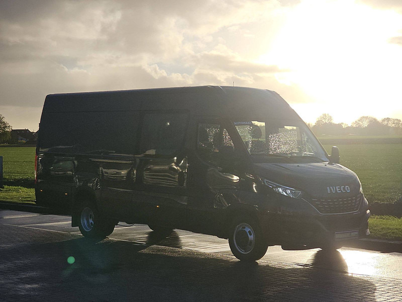 Iveco Daily 35 C 3.0ltr DC EURO6 - Furgon: slika Iveco Daily 35 C 3.0ltr DC EURO6 - Furgon Iveco Daily 35 C 3.0ltr DC EURO6 - Furgon: slika Iveco Daily 35 C 3.0ltr DC EURO6 - Furgon