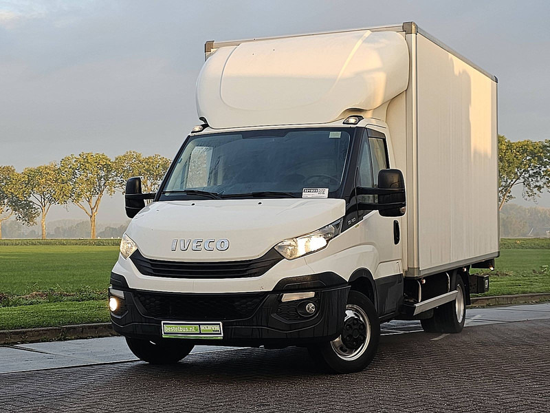 Iveco Daily 35 C ac EURO6 - Dostavno vozilo sa zatvorenim sandukom: slika Iveco Daily 35 C ac EURO6 - Dostavno vozilo sa zatvorenim sandukom Iveco Daily 35 C ac EURO6 - Dostavno vozilo sa zatvorenim sandukom: slika Iveco Daily 35 C ac EURO6 - Dostavno vozilo sa zatvorenim sandukom