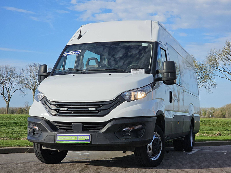 Iveco Daily 35 C dubbel cabine EURO6 - Furgon: slika Iveco Daily 35 C dubbel cabine EURO6 - Furgon Iveco Daily 35 C dubbel cabine EURO6 - Furgon: slika Iveco Daily 35 C dubbel cabine EURO6 - Furgon