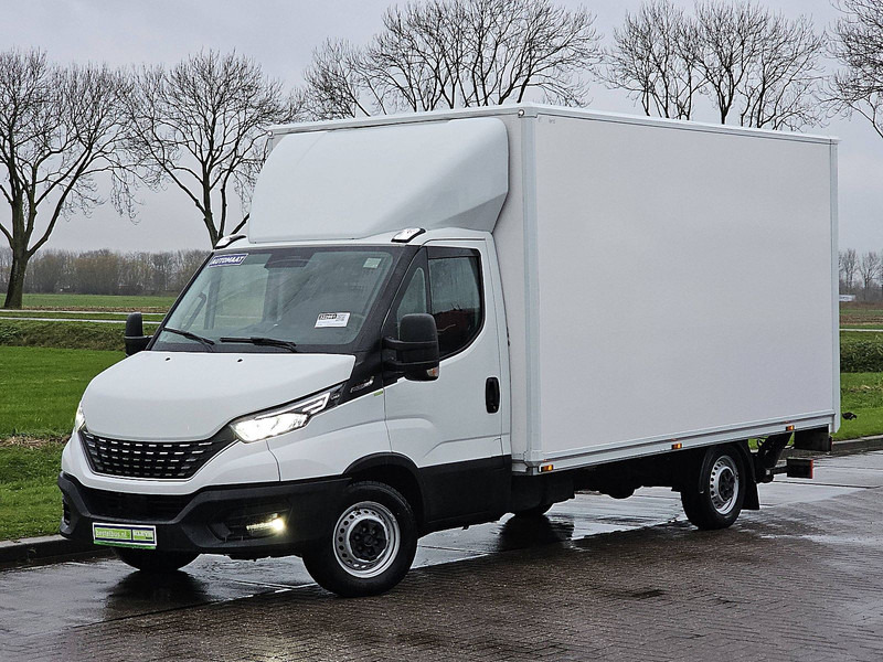 Iveco Daily 35 S ac automaat EURO6 - Dostavno vozilo sa zatvorenim sandukom: slika Iveco Daily 35 S ac automaat EURO6 - Dostavno vozilo sa zatvorenim sandukom Iveco Daily 35 S ac automaat EURO6 - Dostavno vozilo sa zatvorenim sandukom: slika Iveco Daily 35 S ac automaat EURO6 - Dostavno vozilo sa zatvorenim sandukom