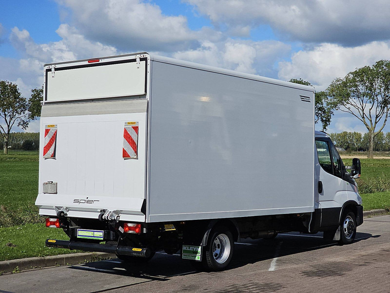 Iveco Daily 35C16 Bakwagen Laadklep - Dostavno vozilo sa zatvorenim sandukom: slika Iveco Daily 35C16 Bakwagen Laadklep - Dostavno vozilo sa zatvorenim sandukom Iveco Daily 35C16 Bakwagen Laadklep - Dostavno vozilo sa zatvorenim sandukom: slika Iveco Daily 35C16 Bakwagen Laadklep - Dostavno vozilo sa zatvorenim sandukom
