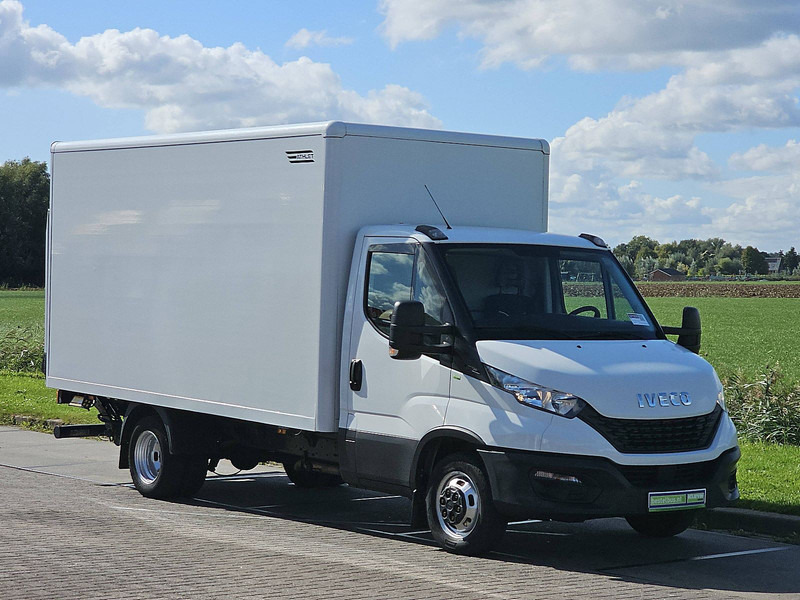 Iveco Daily 35C16 Bakwagen Laadklep - Dostavno vozilo sa zatvorenim sandukom: slika Iveco Daily 35C16 Bakwagen Laadklep - Dostavno vozilo sa zatvorenim sandukom Iveco Daily 35C16 Bakwagen Laadklep - Dostavno vozilo sa zatvorenim sandukom: slika Iveco Daily 35C16 Bakwagen Laadklep - Dostavno vozilo sa zatvorenim sandukom