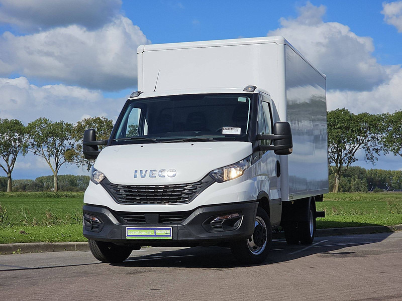 Iveco Daily 35C16 Bakwagen Laadklep - Dostavno vozilo sa zatvorenim sandukom: slika Iveco Daily 35C16 Bakwagen Laadklep - Dostavno vozilo sa zatvorenim sandukom Iveco Daily 35C16 Bakwagen Laadklep - Dostavno vozilo sa zatvorenim sandukom: slika Iveco Daily 35C16 Bakwagen Laadklep - Dostavno vozilo sa zatvorenim sandukom