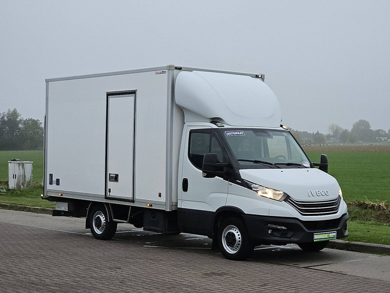 Iveco Daily 35S14       Bakwagen Laadklep! - Dostavno vozilo sa zatvorenim sandukom: slika Iveco Daily 35S14       Bakwagen Laadklep! - Dostavno vozilo sa zatvorenim sandukom Iveco Daily 35S14       Bakwagen Laadklep! - Dostavno vozilo sa zatvorenim sandukom: slika Iveco Daily 35S14       Bakwagen Laadklep! - Dostavno vozilo sa zatvorenim sandukom