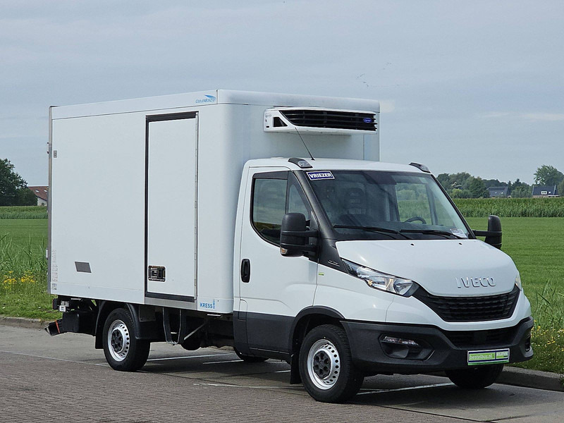 Iveco Daily 35S14 Koelwagen/Bakwagen - Dostavno vozilo hladnjača: slika Iveco Daily 35S14 Koelwagen/Bakwagen - Dostavno vozilo hladnjača Iveco Daily 35S14 Koelwagen/Bakwagen - Dostavno vozilo hladnjača: slika Iveco Daily 35S14 Koelwagen/Bakwagen - Dostavno vozilo hladnjača