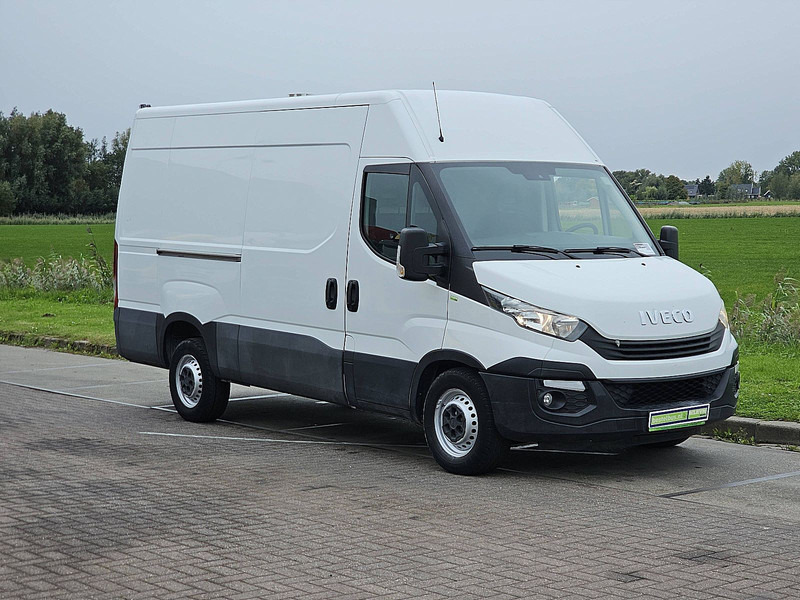Iveco Daily 35S14 L2H2 Airco Euro6! - Furgon: slika Iveco Daily 35S14 L2H2 Airco Euro6! - Furgon Iveco Daily 35S14 L2H2 Airco Euro6! - Furgon: slika Iveco Daily 35S14 L2H2 Airco Euro6! - Furgon