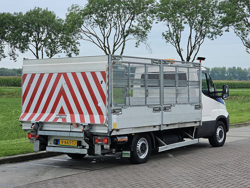 Iveco Daily 35S14 aardgas EURO6 - Dostavno vozilo s ravnom platformom: slika Iveco Daily 35S14 aardgas EURO6 - Dostavno vozilo s ravnom platformom Iveco Daily 35S14 aardgas EURO6 - Dostavno vozilo s ravnom platformom: slika Iveco Daily 35S14 aardgas EURO6 - Dostavno vozilo s ravnom platformom