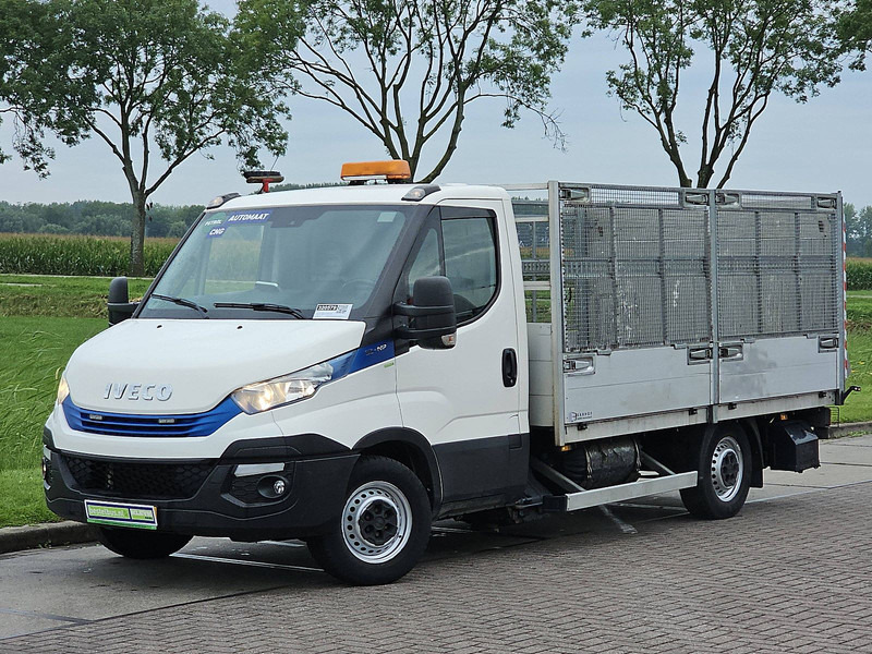 Iveco Daily 35S14 aardgas EURO6 - Dostavno vozilo s ravnom platformom: slika Iveco Daily 35S14 aardgas EURO6 - Dostavno vozilo s ravnom platformom Iveco Daily 35S14 aardgas EURO6 - Dostavno vozilo s ravnom platformom: slika Iveco Daily 35S14 aardgas EURO6 - Dostavno vozilo s ravnom platformom