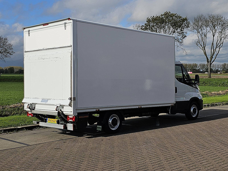 Iveco Daily 35S18 3.0ltr ac aut. EUR6 - Dostavno vozilo sa zatvorenim sandukom: slika Iveco Daily 35S18 3.0ltr ac aut. EUR6 - Dostavno vozilo sa zatvorenim sandukom Iveco Daily 35S18 3.0ltr ac aut. EUR6 - Dostavno vozilo sa zatvorenim sandukom: slika Iveco Daily 35S18 3.0ltr ac aut. EUR6 - Dostavno vozilo sa zatvorenim sandukom