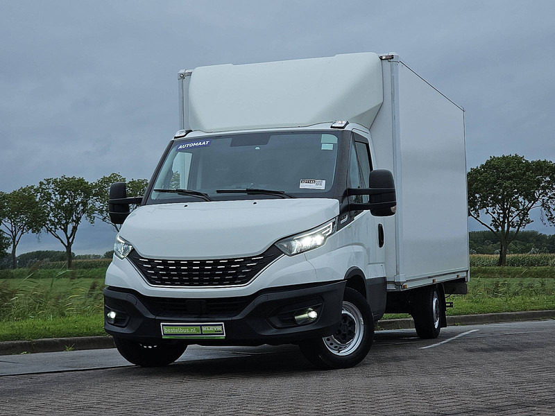 Iveco Daily 35S18 ac automaat EURO6 - Dostavno vozilo sa zatvorenim sandukom: slika Iveco Daily 35S18 ac automaat EURO6 - Dostavno vozilo sa zatvorenim sandukom Iveco Daily 35S18 ac automaat EURO6 - Dostavno vozilo sa zatvorenim sandukom: slika Iveco Daily 35S18 ac automaat EURO6 - Dostavno vozilo sa zatvorenim sandukom