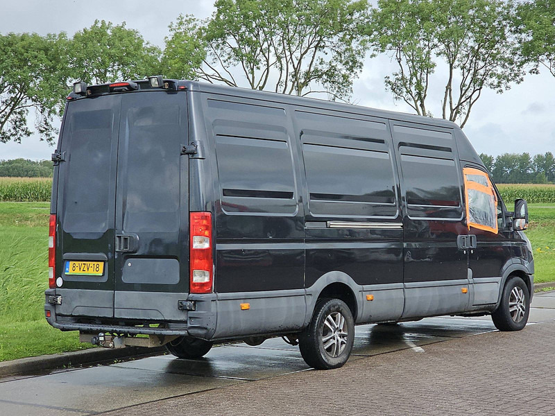 Iveco Daily 35S21 3.0ltr Maxi 200Pk AC - Furgon: slika Iveco Daily 35S21 3.0ltr Maxi 200Pk AC - Furgon Iveco Daily 35S21 3.0ltr Maxi 200Pk AC - Furgon: slika Iveco Daily 35S21 3.0ltr Maxi 200Pk AC - Furgon