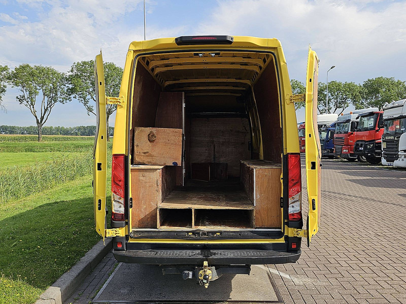 Furgon Iveco Daily 50C18 3.0L AUT.  L2H2: slika Furgon Iveco Daily 50C18 3.0L AUT.  L2H2