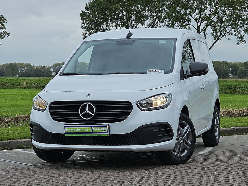 Mercedes-Benz Citan 112 CDI AC EURO6 - Dostavno vozilo sa zatvorenim sandukom: slika Mercedes-Benz Citan 112 CDI AC EURO6 - Dostavno vozilo sa zatvorenim sandukom Mercedes-Benz Citan 112 CDI AC EURO6 - Dostavno vozilo sa zatvorenim sandukom: slika Mercedes-Benz Citan 112 CDI AC EURO6 - Dostavno vozilo sa zatvorenim sandukom