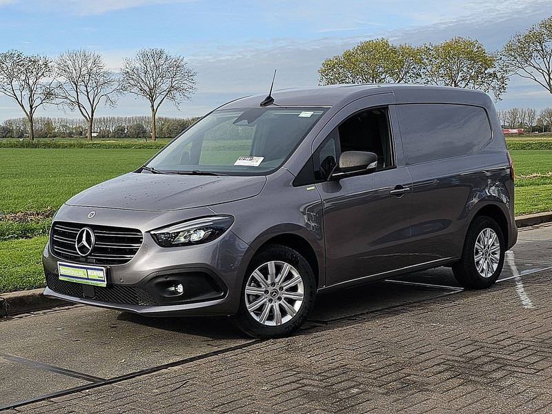Mercedes-Benz Citan 113 benzine automaat ac - Dostavno vozilo sa zatvorenim sandukom: slika Mercedes-Benz Citan 113 benzine automaat ac - Dostavno vozilo sa zatvorenim sandukom Mercedes-Benz Citan 113 benzine automaat ac - Dostavno vozilo sa zatvorenim sandukom: slika Mercedes-Benz Citan 113 benzine automaat ac - Dostavno vozilo sa zatvorenim sandukom