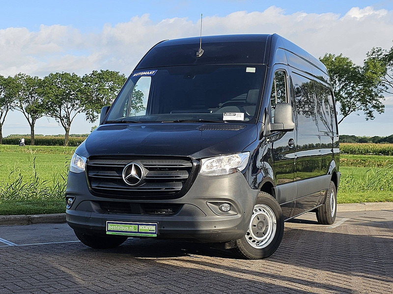 Mercedes-Benz Sprinter 214 L2H1 Navi Trekhaak - Mali kombi: slika Mercedes-Benz Sprinter 214 L2H1 Navi Trekhaak - Mali kombi Mercedes-Benz Sprinter 214 L2H1 Navi Trekhaak - Mali kombi: slika Mercedes-Benz Sprinter 214 L2H1 Navi Trekhaak - Mali kombi