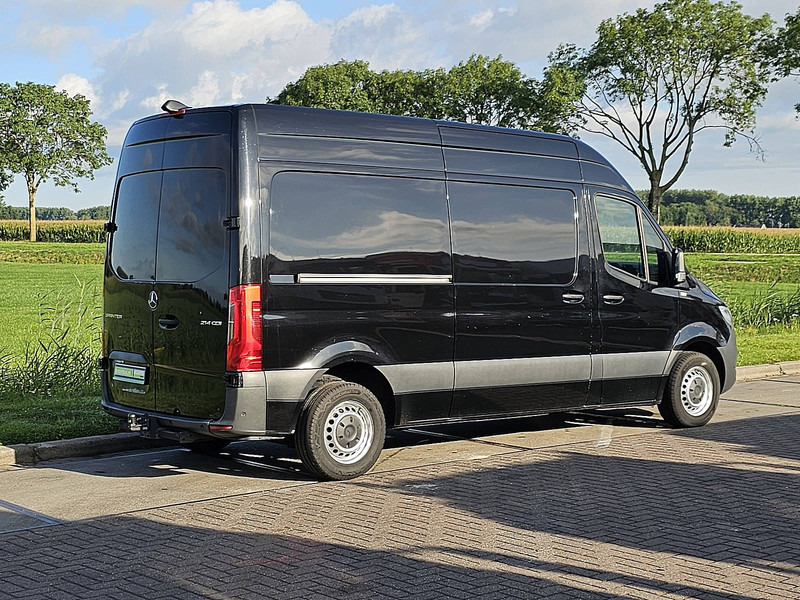 Mercedes-Benz Sprinter 214 L2H1 Navi Trekhaak - Mali kombi: slika Mercedes-Benz Sprinter 214 L2H1 Navi Trekhaak - Mali kombi Mercedes-Benz Sprinter 214 L2H1 Navi Trekhaak - Mali kombi: slika Mercedes-Benz Sprinter 214 L2H1 Navi Trekhaak - Mali kombi