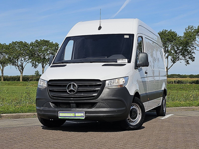 Mali kombi Mercedes-Benz Sprinter 214 L2H2 Mbux Automaat!: slika Mali kombi Mercedes-Benz Sprinter 214 L2H2 Mbux Automaat!