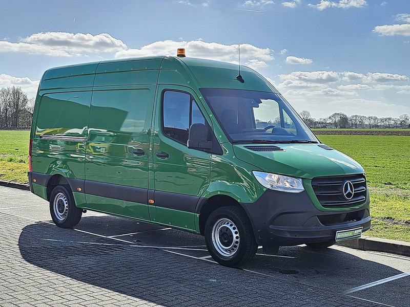 Mercedes-Benz Sprinter 314 L2H2 RWD Mbux Euro6! - Furgon: slika Mercedes-Benz Sprinter 314 L2H2 RWD Mbux Euro6! - Furgon Mercedes-Benz Sprinter 314 L2H2 RWD Mbux Euro6! - Furgon: slika Mercedes-Benz Sprinter 314 L2H2 RWD Mbux Euro6! - Furgon