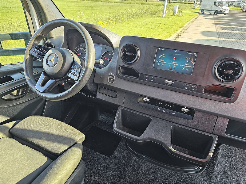 Dostavno vozilo sa zatvorenim sandukom Mercedes-Benz Sprinter 314 ac automaat EURO6: slika Dostavno vozilo sa zatvorenim sandukom Mercedes-Benz Sprinter 314 ac automaat EURO6