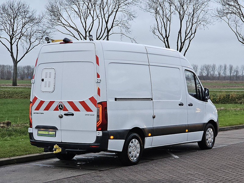 Mercedes-Benz Sprinter 315 CDI L2H2 PRO - Furgon: slika Mercedes-Benz Sprinter 315 CDI L2H2 PRO - Furgon Mercedes-Benz Sprinter 315 CDI L2H2 PRO - Furgon: slika Mercedes-Benz Sprinter 315 CDI L2H2 PRO - Furgon