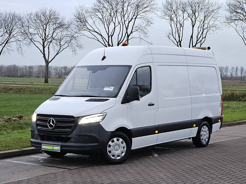 Mercedes-Benz Sprinter 315 CDI L2H2 PRO - Furgon: slika Mercedes-Benz Sprinter 315 CDI L2H2 PRO - Furgon Mercedes-Benz Sprinter 315 CDI L2H2 PRO - Furgon: slika Mercedes-Benz Sprinter 315 CDI L2H2 PRO - Furgon