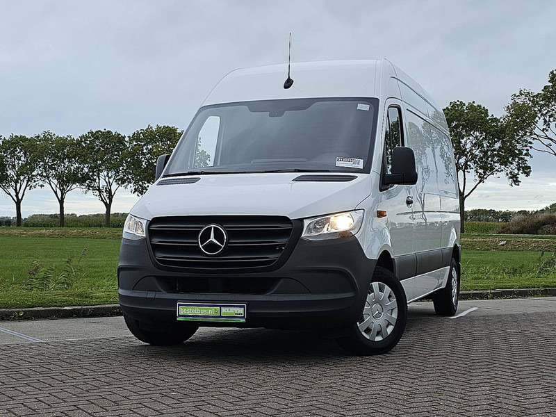Mercedes-Benz Sprinter 315 L2H2 Mbux Euro6 AC! - Furgon: slika Mercedes-Benz Sprinter 315 L2H2 Mbux Euro6 AC! - Furgon Mercedes-Benz Sprinter 315 L2H2 Mbux Euro6 AC! - Furgon: slika Mercedes-Benz Sprinter 315 L2H2 Mbux Euro6 AC! - Furgon