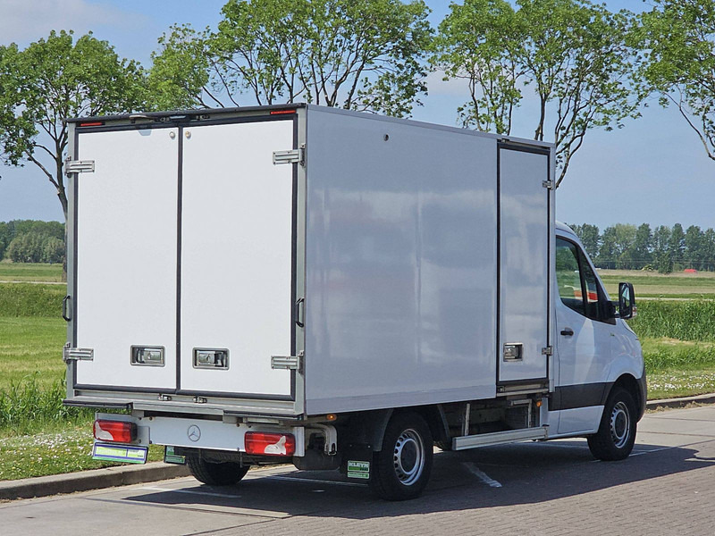 Mercedes-Benz Sprinter 316 BI-TEMP Koelwagen! - Dostavno vozilo hladnjača: slika Mercedes-Benz Sprinter 316 BI-TEMP Koelwagen! - Dostavno vozilo hladnjača Mercedes-Benz Sprinter 316 BI-TEMP Koelwagen! - Dostavno vozilo hladnjača: slika Mercedes-Benz Sprinter 316 BI-TEMP Koelwagen! - Dostavno vozilo hladnjača