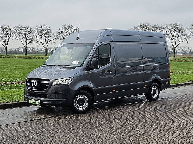 Mercedes-Benz Sprinter 316 L2H2 LED Mbux 10 - Mali kombi: slika Mercedes-Benz Sprinter 316 L2H2 LED Mbux 10 - Mali kombi Mercedes-Benz Sprinter 316 L2H2 LED Mbux 10 - Mali kombi: slika Mercedes-Benz Sprinter 316 L2H2 LED Mbux 10 - Mali kombi