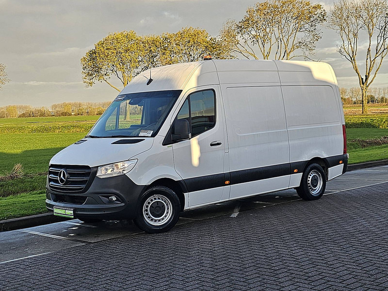 Mercedes-Benz Sprinter 316 L2H2 Navi Automaat - Furgon: slika Mercedes-Benz Sprinter 316 L2H2 Navi Automaat - Furgon Mercedes-Benz Sprinter 316 L2H2 Navi Automaat - Furgon: slika Mercedes-Benz Sprinter 316 L2H2 Navi Automaat - Furgon