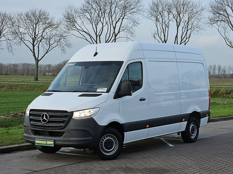 Mercedes-Benz Sprinter 316 L2H2 Navi RWD - Furgon: slika Mercedes-Benz Sprinter 316 L2H2 Navi RWD - Furgon Mercedes-Benz Sprinter 316 L2H2 Navi RWD - Furgon: slika Mercedes-Benz Sprinter 316 L2H2 Navi RWD - Furgon