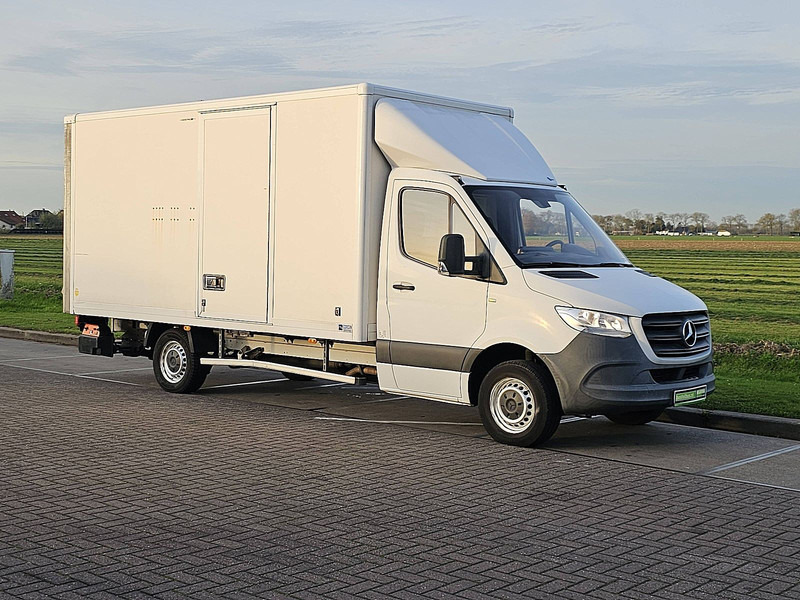 Mercedes-Benz Sprinter 316 ac EURO6 - Dostavno vozilo sa zatvorenim sandukom: slika Mercedes-Benz Sprinter 316 ac EURO6 - Dostavno vozilo sa zatvorenim sandukom Mercedes-Benz Sprinter 316 ac EURO6 - Dostavno vozilo sa zatvorenim sandukom: slika Mercedes-Benz Sprinter 316 ac EURO6 - Dostavno vozilo sa zatvorenim sandukom