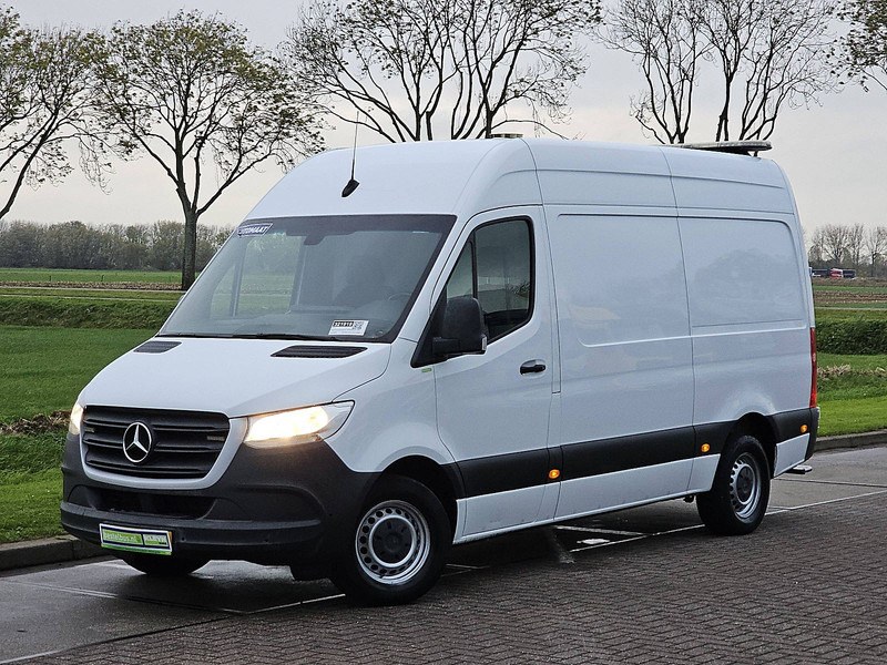 Mercedes-Benz Sprinter 316 ac automaat EURO6 - Furgon: slika Mercedes-Benz Sprinter 316 ac automaat EURO6 - Furgon Mercedes-Benz Sprinter 316 ac automaat EURO6 - Furgon: slika Mercedes-Benz Sprinter 316 ac automaat EURO6 - Furgon
