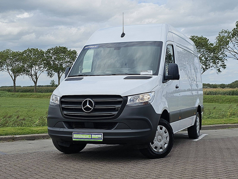 Mercedes-Benz Sprinter 317 L2H2 3.5T-Trekhaak! - Furgon: slika Mercedes-Benz Sprinter 317 L2H2 3.5T-Trekhaak! - Furgon Mercedes-Benz Sprinter 317 L2H2 3.5T-Trekhaak! - Furgon: slika Mercedes-Benz Sprinter 317 L2H2 3.5T-Trekhaak! - Furgon