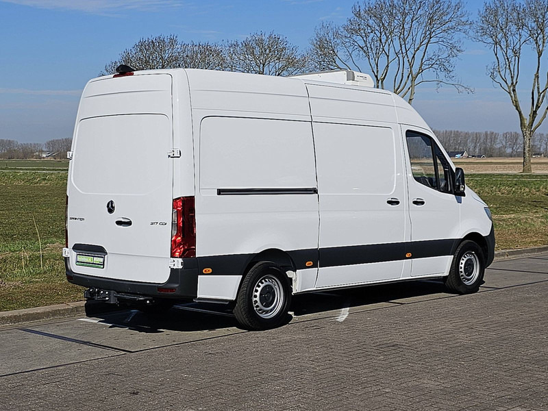 Mercedes-Benz Sprinter 317 L2H2 Koeler 3.5t-Trh - Dostavno vozilo hladnjača: slika Mercedes-Benz Sprinter 317 L2H2 Koeler 3.5t-Trh - Dostavno vozilo hladnjača Mercedes-Benz Sprinter 317 L2H2 Koeler 3.5t-Trh - Dostavno vozilo hladnjača: slika Mercedes-Benz Sprinter 317 L2H2 Koeler 3.5t-Trh - Dostavno vozilo hladnjača