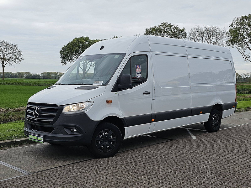 Mercedes-Benz Sprinter 317 L3H2 Maxi Navi - Furgon: slika Mercedes-Benz Sprinter 317 L3H2 Maxi Navi - Furgon Mercedes-Benz Sprinter 317 L3H2 Maxi Navi - Furgon: slika Mercedes-Benz Sprinter 317 L3H2 Maxi Navi - Furgon