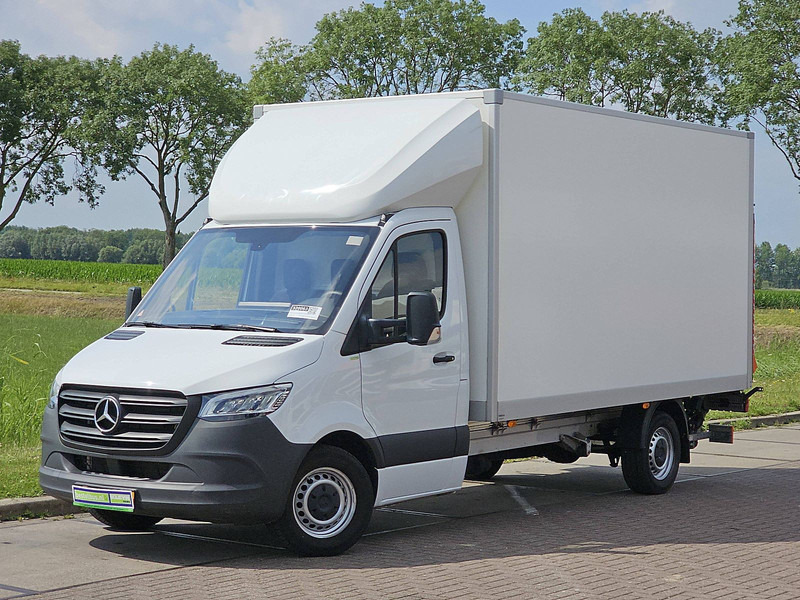 Mercedes-Benz Sprinter 317 ac LED EURO6 - Dostavno vozilo sa zatvorenim sandukom: slika Mercedes-Benz Sprinter 317 ac LED EURO6 - Dostavno vozilo sa zatvorenim sandukom Mercedes-Benz Sprinter 317 ac LED EURO6 - Dostavno vozilo sa zatvorenim sandukom: slika Mercedes-Benz Sprinter 317 ac LED EURO6 - Dostavno vozilo sa zatvorenim sandukom