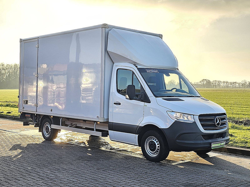 Mercedes-Benz Sprinter 317 ac automaat EURO6 - Dostavno vozilo sa zatvorenim sandukom: slika Mercedes-Benz Sprinter 317 ac automaat EURO6 - Dostavno vozilo sa zatvorenim sandukom Mercedes-Benz Sprinter 317 ac automaat EURO6 - Dostavno vozilo sa zatvorenim sandukom: slika Mercedes-Benz Sprinter 317 ac automaat EURO6 - Dostavno vozilo sa zatvorenim sandukom