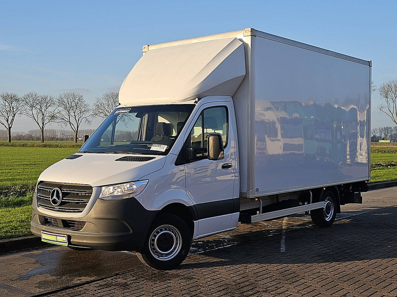 Mercedes-Benz Sprinter 317 ac automaat EURO6 - Dostavno vozilo sa zatvorenim sandukom: slika Mercedes-Benz Sprinter 317 ac automaat EURO6 - Dostavno vozilo sa zatvorenim sandukom Mercedes-Benz Sprinter 317 ac automaat EURO6 - Dostavno vozilo sa zatvorenim sandukom: slika Mercedes-Benz Sprinter 317 ac automaat EURO6 - Dostavno vozilo sa zatvorenim sandukom