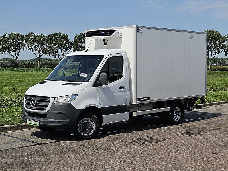 Mercedes-Benz Sprinter 516 CDI FRIGO LAADKLEP - Dostavno vozilo hladnjača: slika Mercedes-Benz Sprinter 516 CDI FRIGO LAADKLEP - Dostavno vozilo hladnjača Mercedes-Benz Sprinter 516 CDI FRIGO LAADKLEP - Dostavno vozilo hladnjača: slika Mercedes-Benz Sprinter 516 CDI FRIGO LAADKLEP - Dostavno vozilo hladnjača