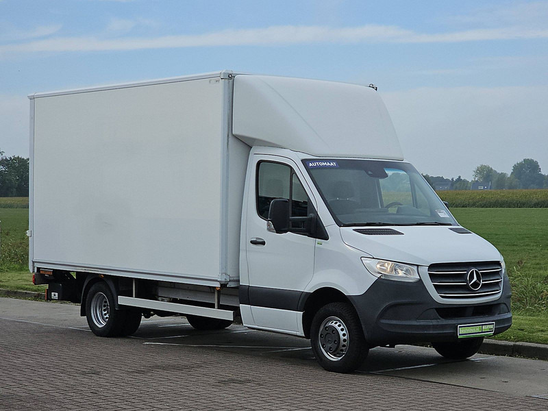 Mercedes-Benz Sprinter 516 ac automaat EURO6 - Dostavno vozilo sa zatvorenim sandukom: slika Mercedes-Benz Sprinter 516 ac automaat EURO6 - Dostavno vozilo sa zatvorenim sandukom Mercedes-Benz Sprinter 516 ac automaat EURO6 - Dostavno vozilo sa zatvorenim sandukom: slika Mercedes-Benz Sprinter 516 ac automaat EURO6 - Dostavno vozilo sa zatvorenim sandukom