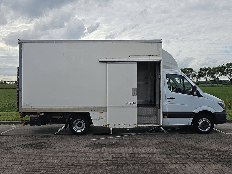 Dostavno vozilo sa zatvorenim sandukom Mercedes-Benz Sprinter 516 automaat EURO6: slika Dostavno vozilo sa zatvorenim sandukom Mercedes-Benz Sprinter 516 automaat EURO6