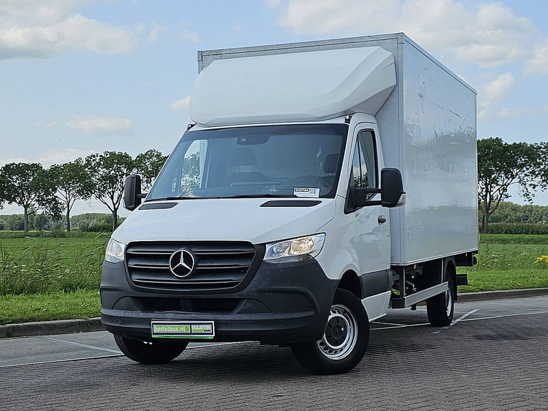 Mercedes-Benz Sprinter - Dostavno vozilo sa zatvorenim sandukom: slika Mercedes-Benz Sprinter - Dostavno vozilo sa zatvorenim sandukom Mercedes-Benz Sprinter - Dostavno vozilo sa zatvorenim sandukom: slika Mercedes-Benz Sprinter - Dostavno vozilo sa zatvorenim sandukom