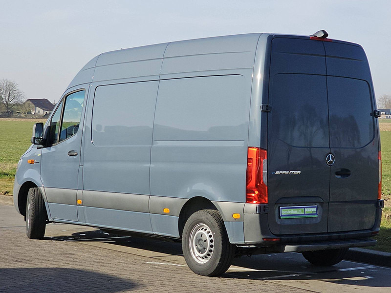 Furgon, Električno dostavno vozilo Mercedes-Benz eSprinter  L2H2 41kWh Demo!: slika Furgon, Električno dostavno vozilo Mercedes-Benz eSprinter  L2H2 41kWh Demo!