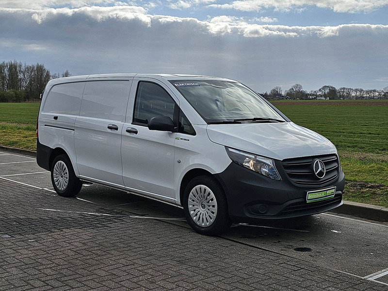 Mercedes-Benz eVito 112 Long-Range 70kwh - Mali kombi, Električno dostavno vozilo: slika Mercedes-Benz eVito 112 Long-Range 70kwh - Mali kombi, Električno dostavno vozilo Mercedes-Benz eVito 112 Long-Range 70kwh - Mali kombi, Električno dostavno vozilo: slika Mercedes-Benz eVito 112 Long-Range 70kwh - Mali kombi, Električno dostavno vozilo