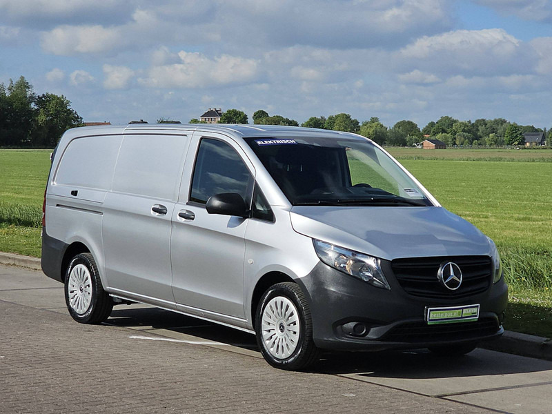 Mercedes-Benz eVito L2 66 kWh Long Range - Mali kombi, Električno dostavno vozilo: slika Mercedes-Benz eVito L2 66 kWh Long Range - Mali kombi, Električno dostavno vozilo Mercedes-Benz eVito L2 66 kWh Long Range - Mali kombi, Električno dostavno vozilo: slika Mercedes-Benz eVito L2 66 kWh Long Range - Mali kombi, Električno dostavno vozilo